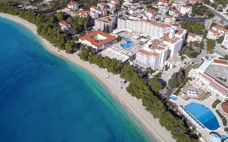 Bluesune Hotel Alga Luftaufnahme mit Strand