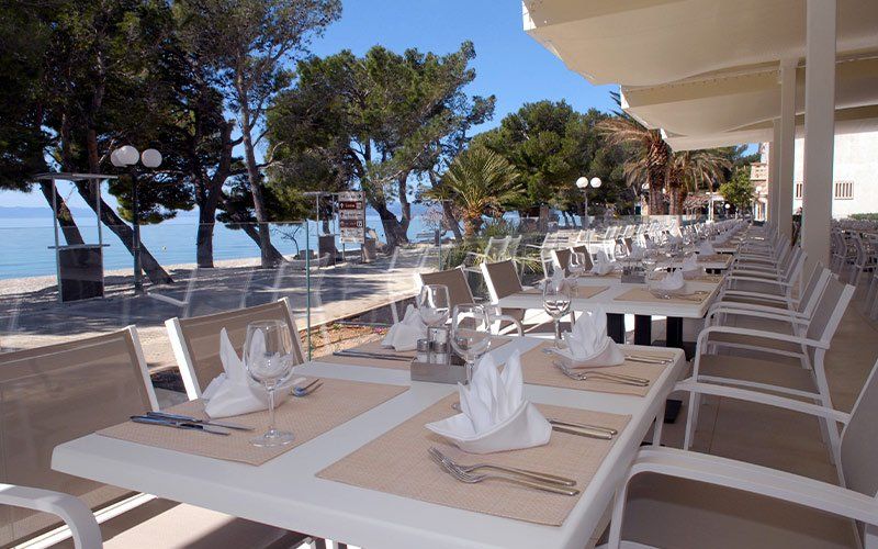 Restaurant Bluesun Hotel Alga, Tucepi Beach an der Riviera von Makarska