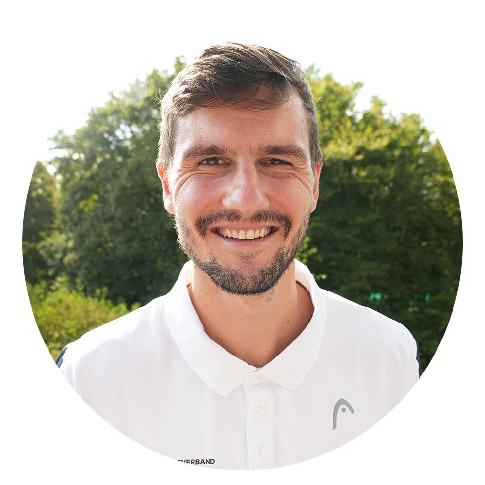 Trainer Born Yannick