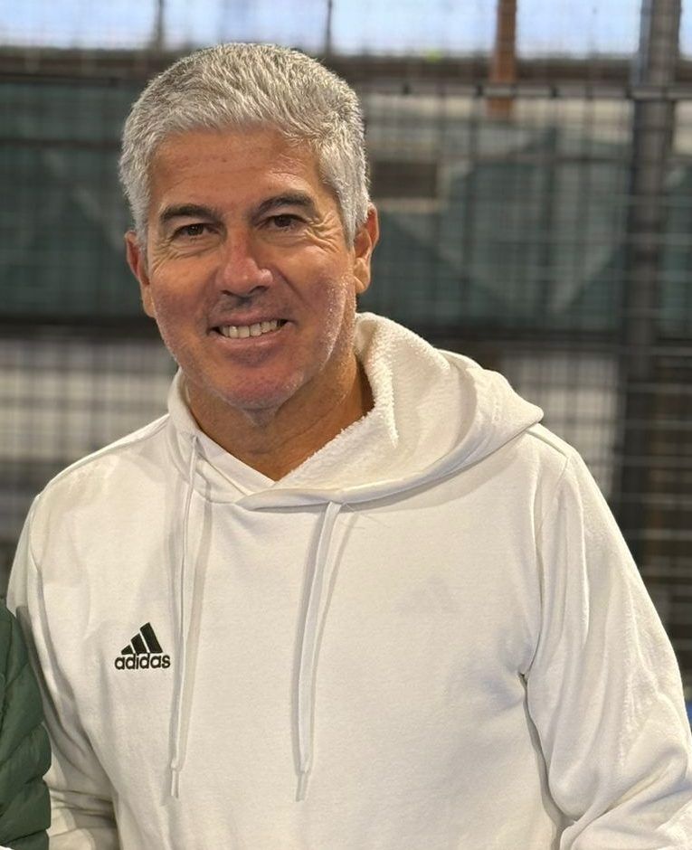 Padeltrainer Hernan Flores